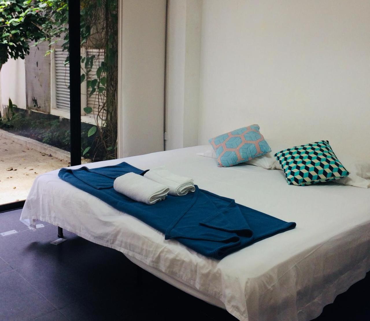 Hostels Colombia Меделин Екстериор снимка